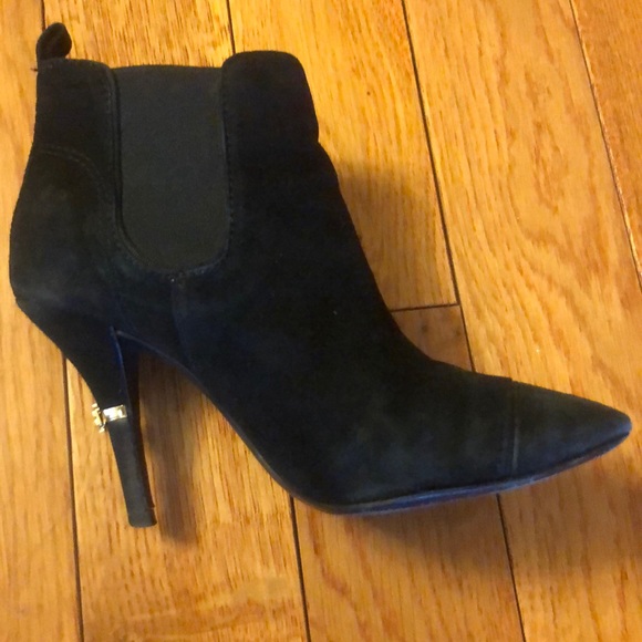 Tory Burch healed boots - Picture 2 of 4